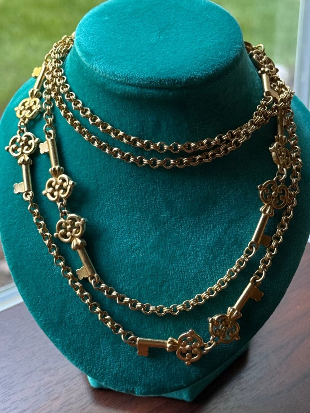 Rare Crown Trifari Keys Station Necklace 1950s - Picture 5 of 6